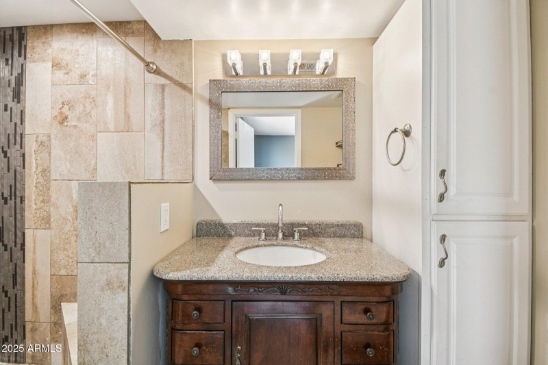 21-web-or-mls-N 62nd Ave-S0411-021