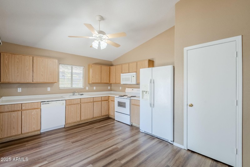 13-web-or-mls-Renaissance-13