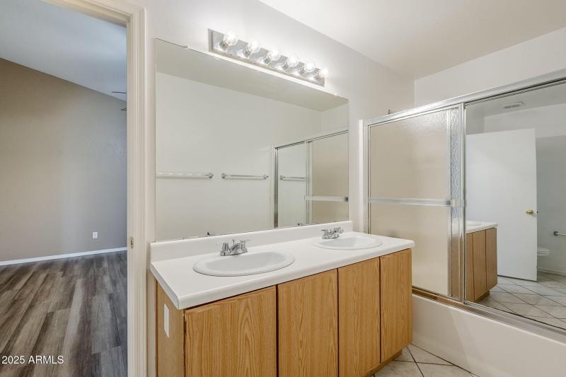 19-web-or-mls-Renaissance-19