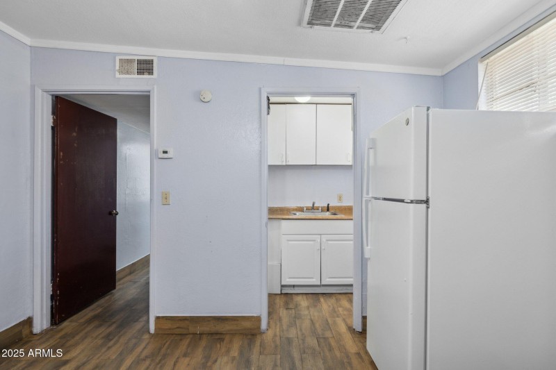 30-web-or-mls-2636-n-dayton-st