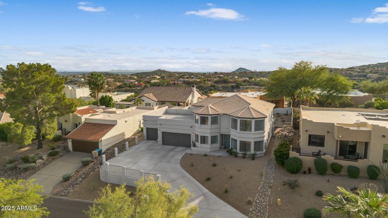 64-web-or-mls-DJI_0339