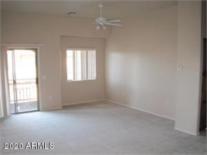 0331a982b31348198a4e4ac04c2aef4b_300x400