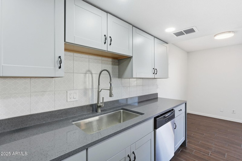 14-web-or-mls-014_ListerPros