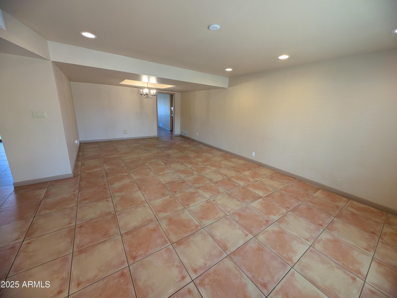 PXL_20250910_221630051