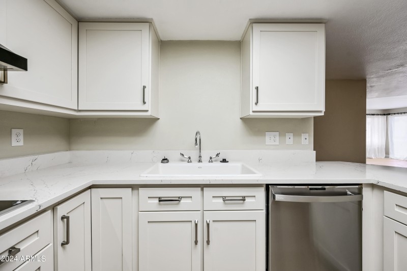 -17404N99A338-ocupix-15