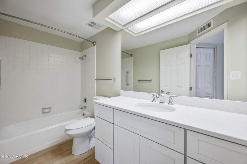 -17404N99A338-ocupix-27