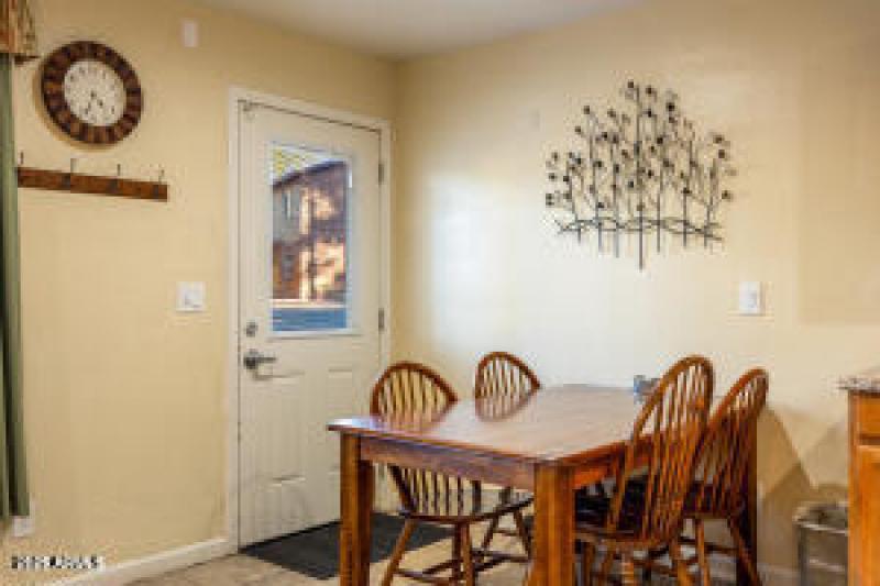 20251026180616522467000000