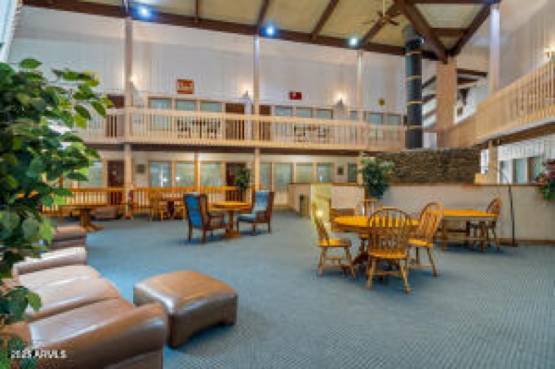 20251026192746230571000000