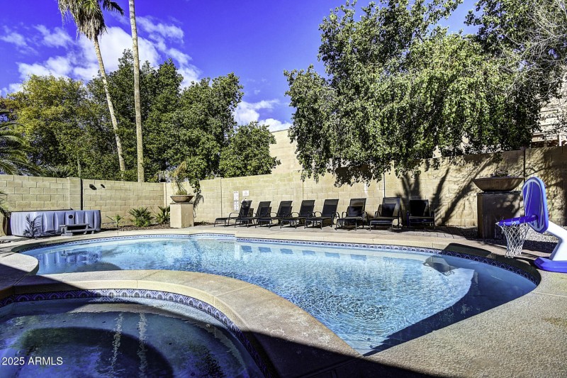 6250 E Janice Way (7)