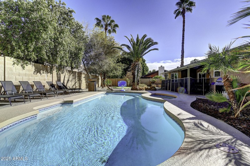 6250 E Janice Way (8)