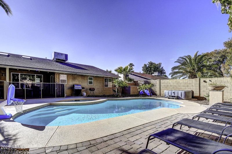 6250 E Janice Way (12)