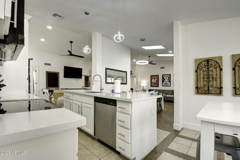 6250 E Janice Way (32)