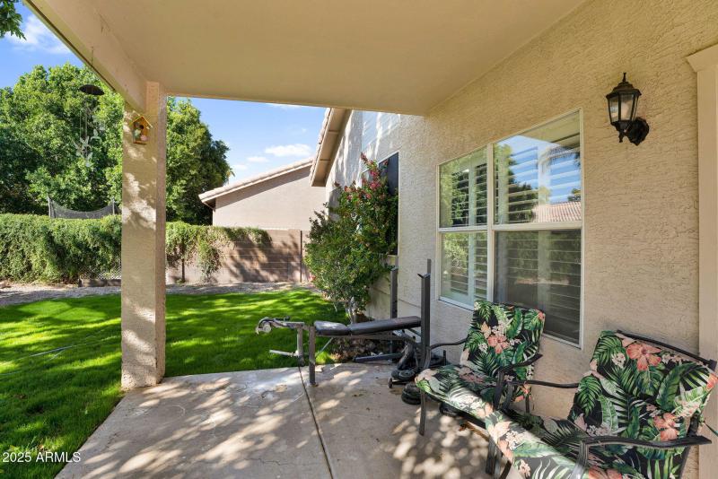 44-web-or-mls-4257 E Michelle Ave - 40