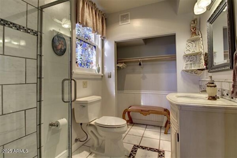 Cleopatra Suite bath