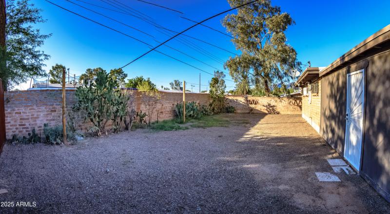 1303 N Roberts Way__044