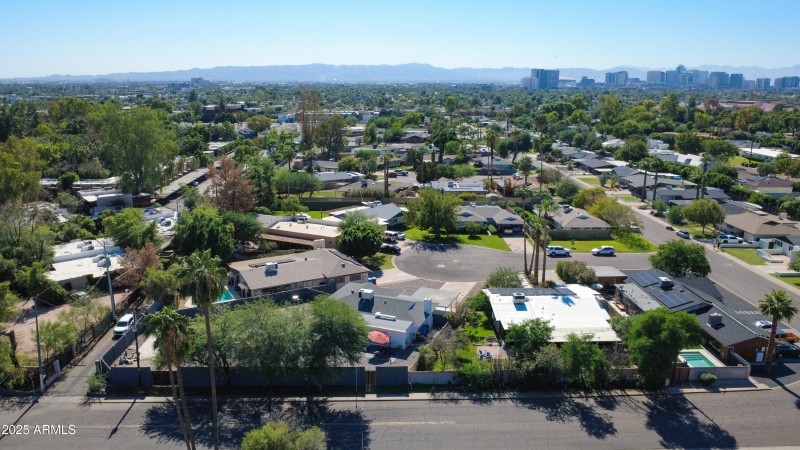 Earll drone S to mtns