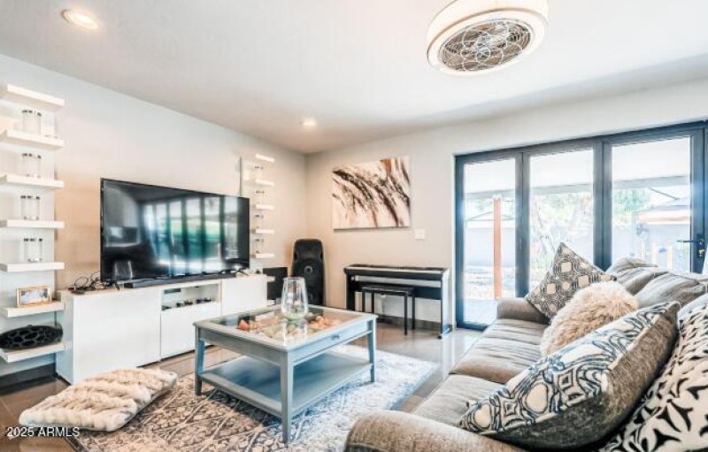 Screenshot 2025-04-18 9.44.33 PM