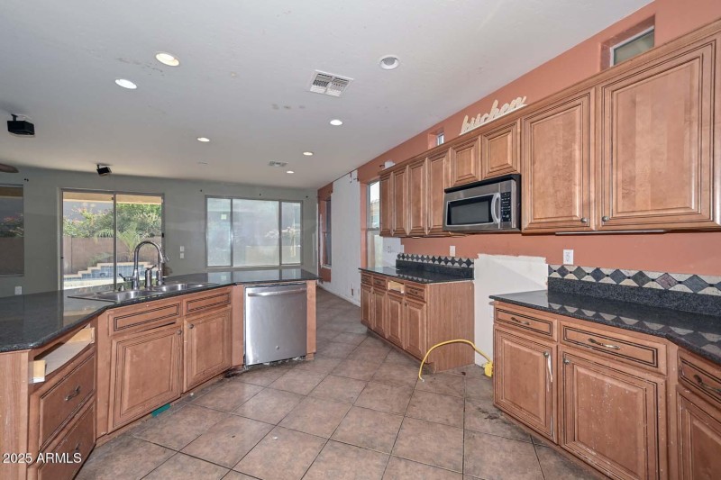 Kitchen-Breakfast Room