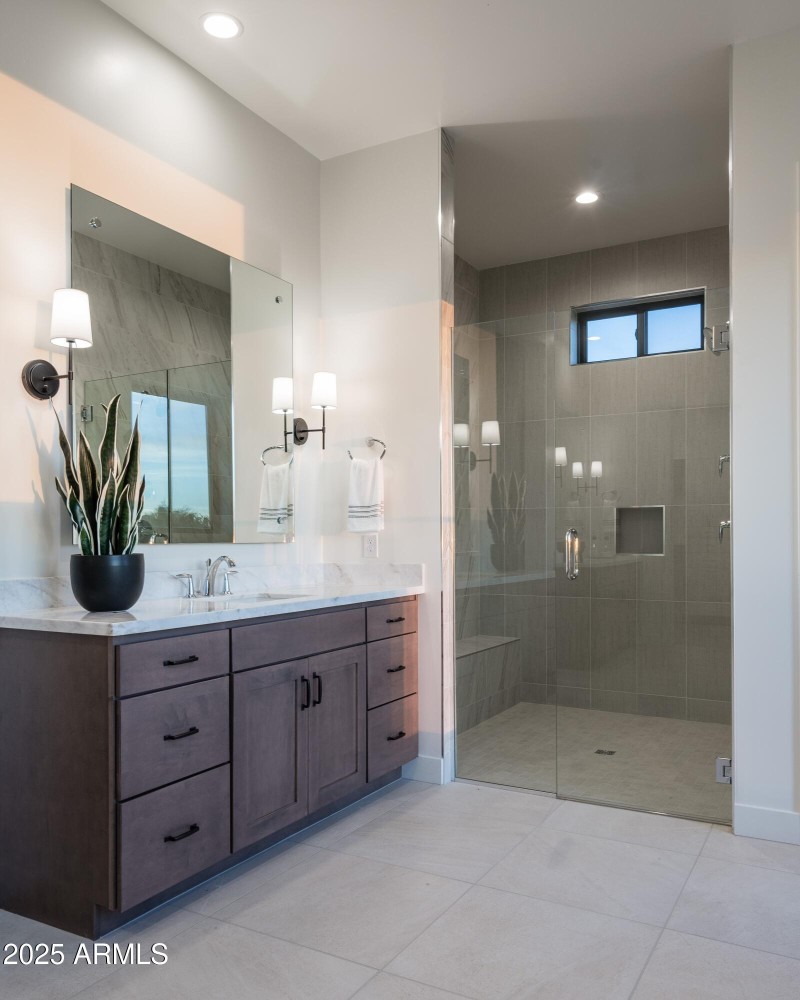 016_Double Walk-in Shower