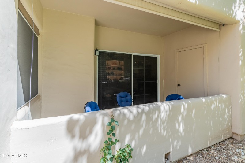 11333 N 92nd St Unit 1021-32 patio