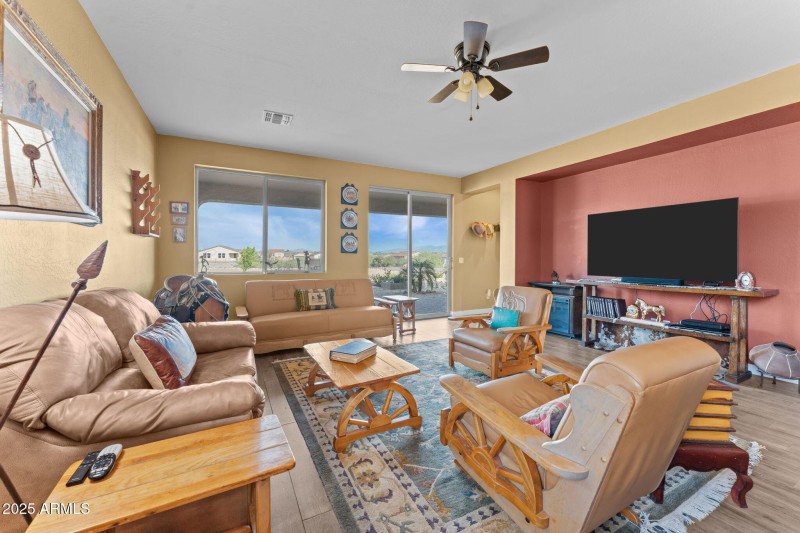 15-web-or-mls-DSC04708