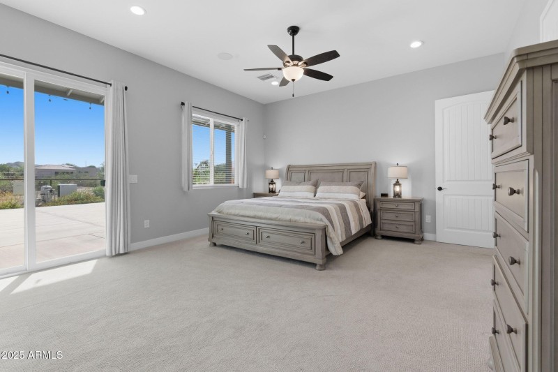 39-web-or-mls-19707 E Happy Rd-16 (2)