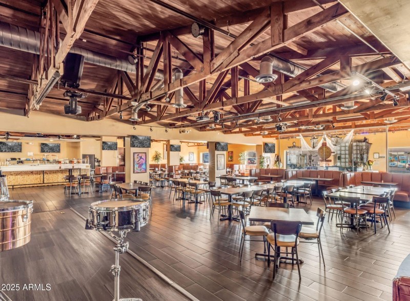 5912 W Glendale - Graphics (1)