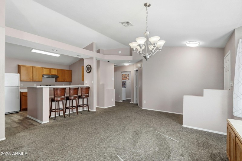 003__645 W Mirage Loop