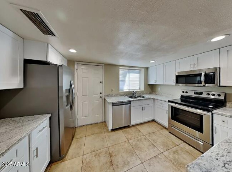 Screenshot 2025-11-05 101006