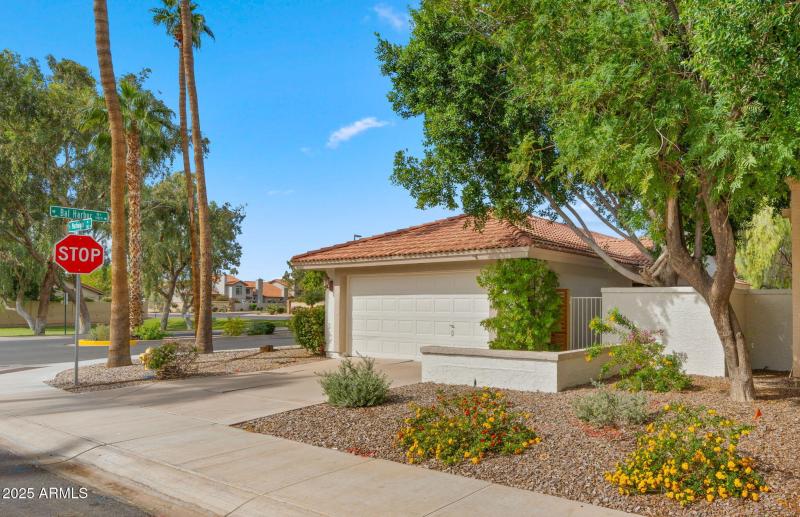 3-web-or-mls-Front yard3