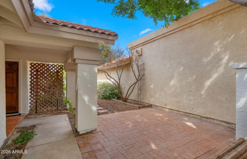 4-web-or-mls-Front Exterior Entry3