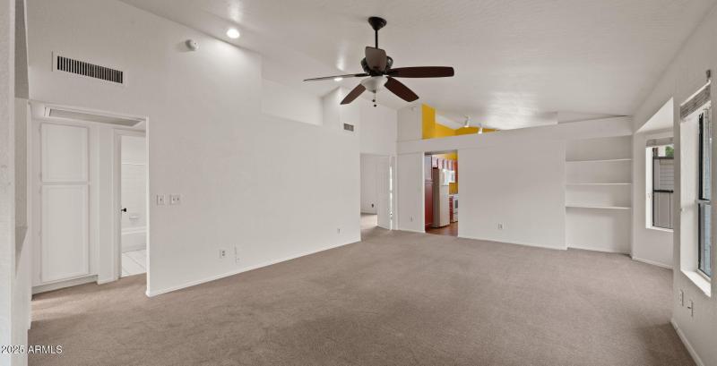 8-web-or-mls-Great Room2