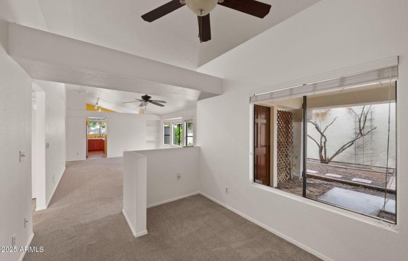 12-web-or-mls-Great Room1