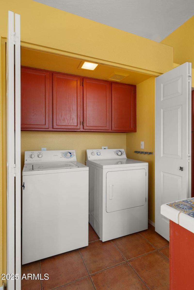 17-web-or-mls-Kitchen5