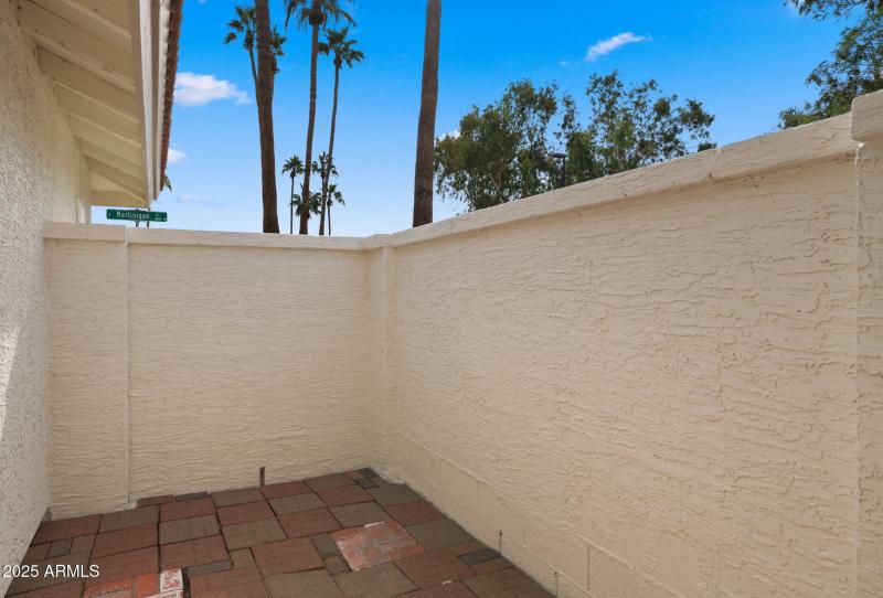 24-web-or-mls-Secondary Bedroom1