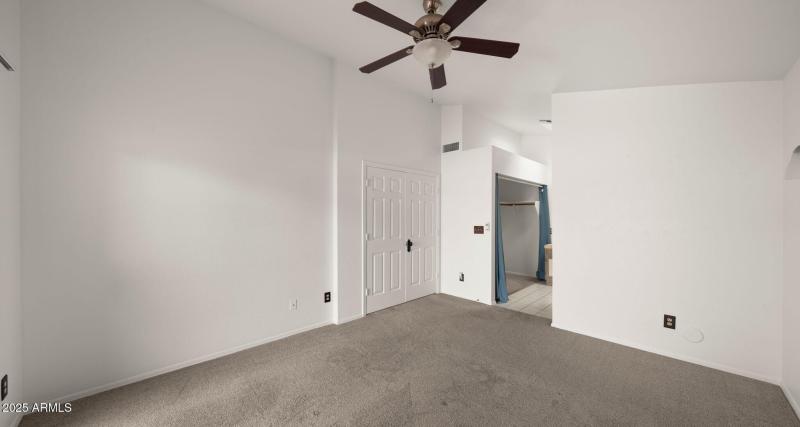 28-web-or-mls-Primary Bedroom4