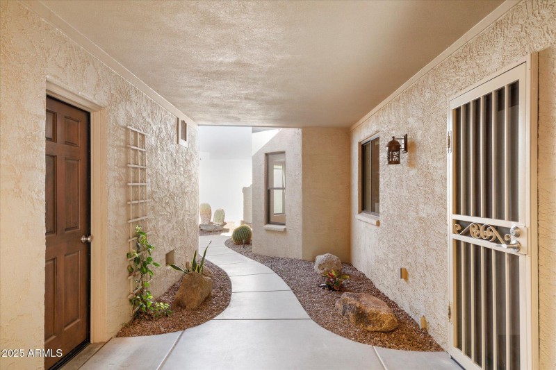 Sheltered front breezeway