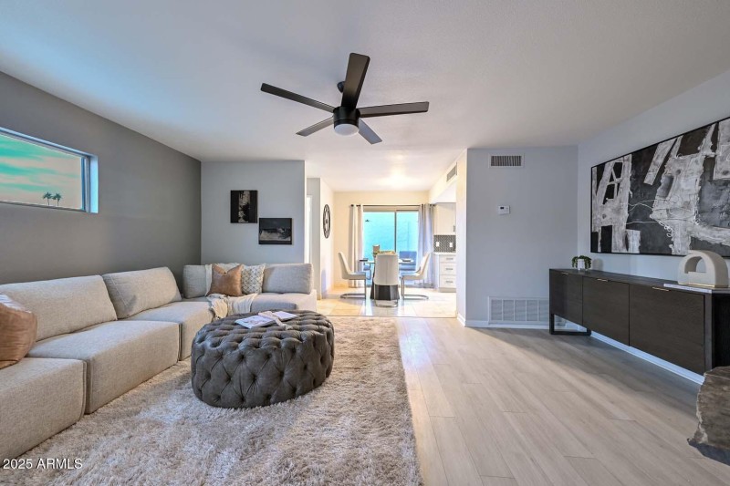 Family Room-Breakfast Room