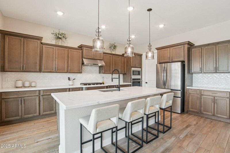 9-web-or-mls-N Acadia Way-S0411-013