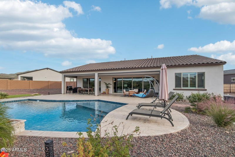 33-web-or-mls-N Acadia Way-S0411-037