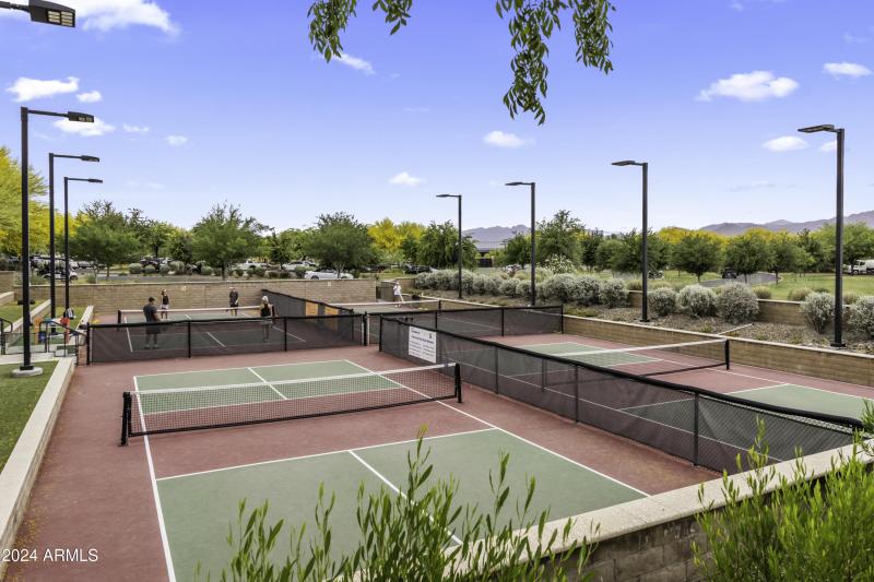 10Stadium Courts