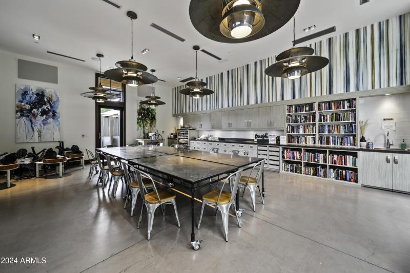 24Art Studio and Library