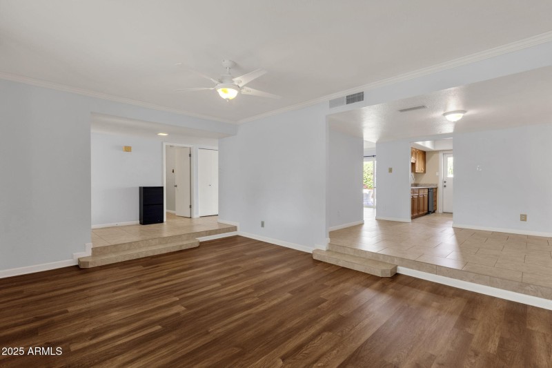 10-web-or-mls-1704-e-bell-de-mar-dr