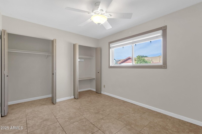 25-web-or-mls-1704-e-bell-de-mar-dr