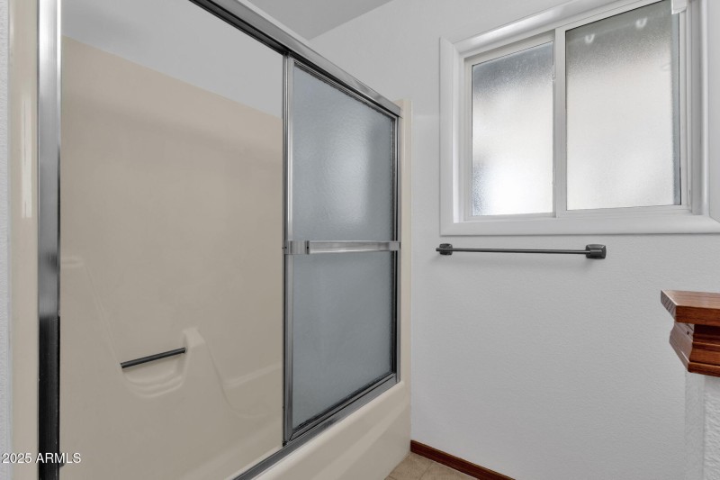 27-web-or-mls-1704-e-bell-de-mar-dr