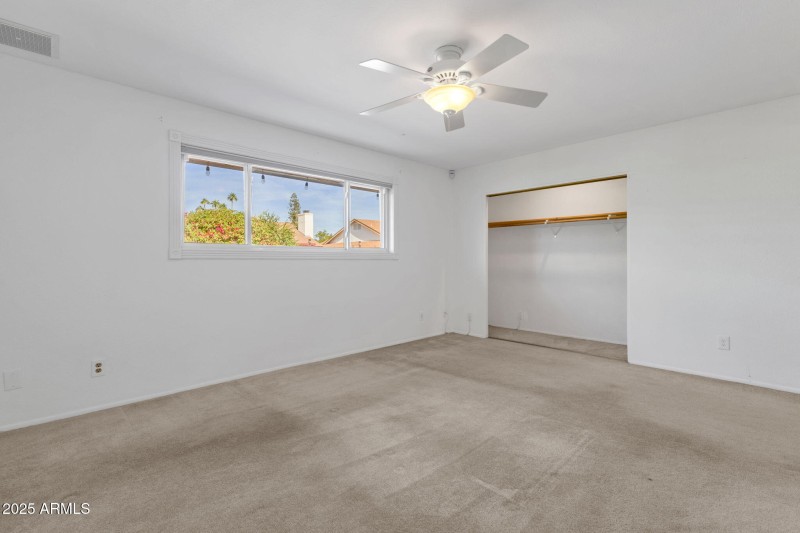 30-web-or-mls-1704-e-bell-de-mar-dr