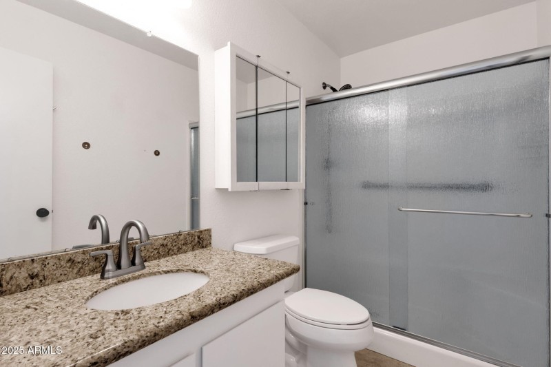 32-web-or-mls-1704-e-bell-de-mar-dr