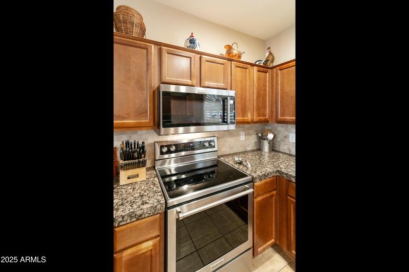 4245 E-013-034-DLB 8612-MLS_Size