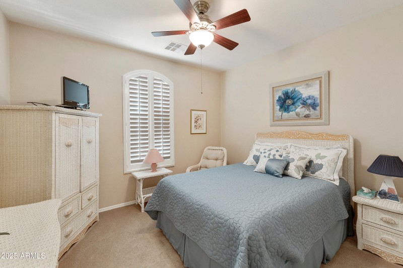 4245 E-020-047-dlb-MLS_Size