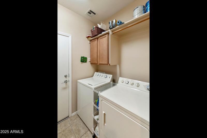 4245 E-023-020-DLB 8611-MLS_Size